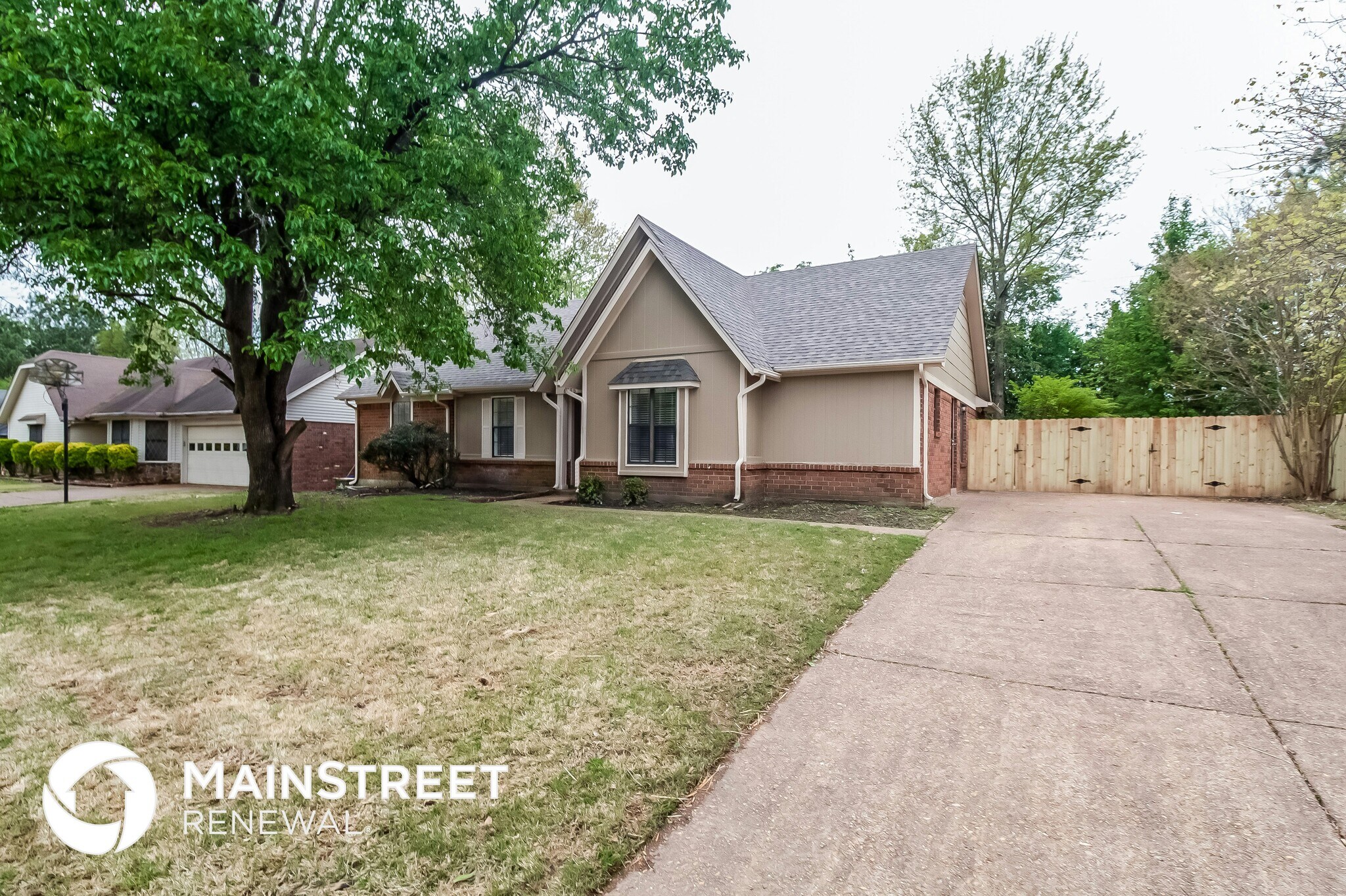 Building Photo - 6755 Cleary Dr