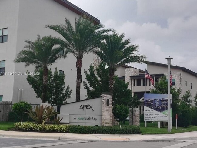 Primary Photo - 8005 NW 104th Ave