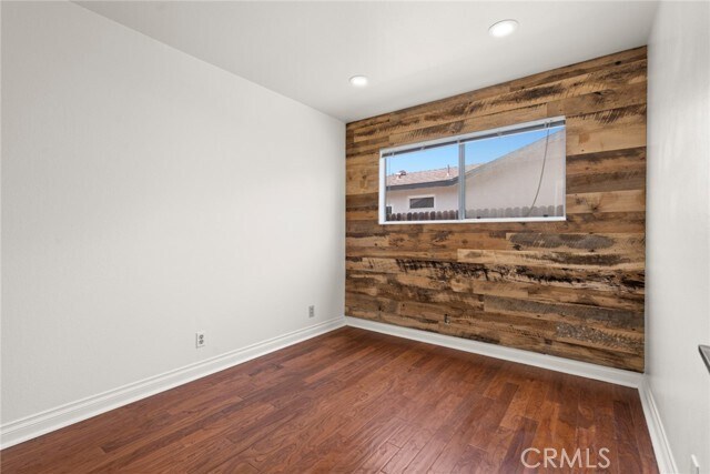 Building Photo - 9391 Westcliff Dr
