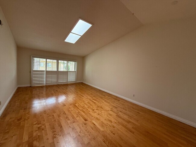 Building Photo - 17163 Village 17
