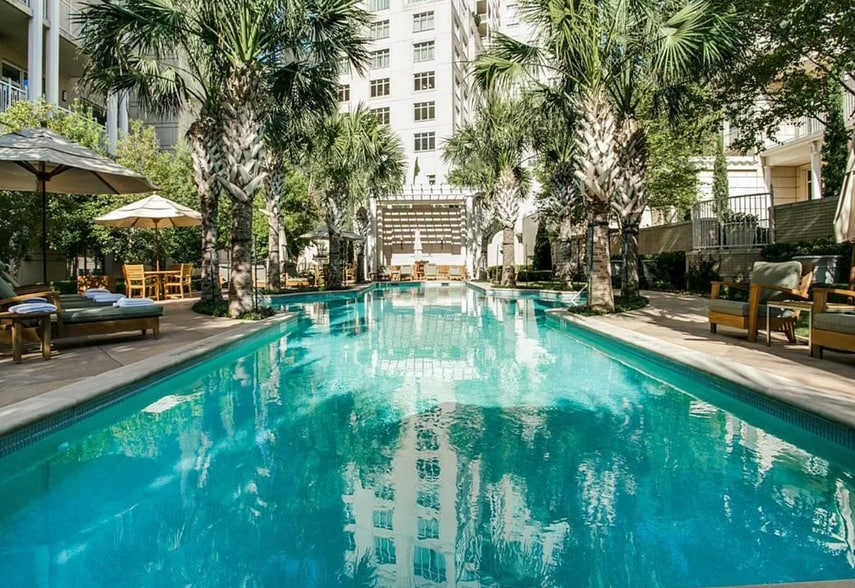 Building Photo - 2555 N Pearl St