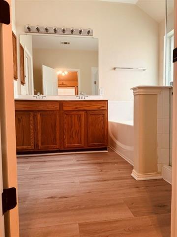 Building Photo - 2409 Monroe Dr