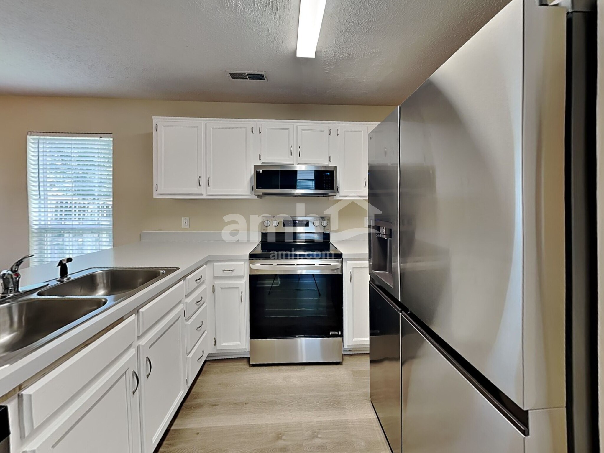 Building Photo - 5711 Briarwick Ct