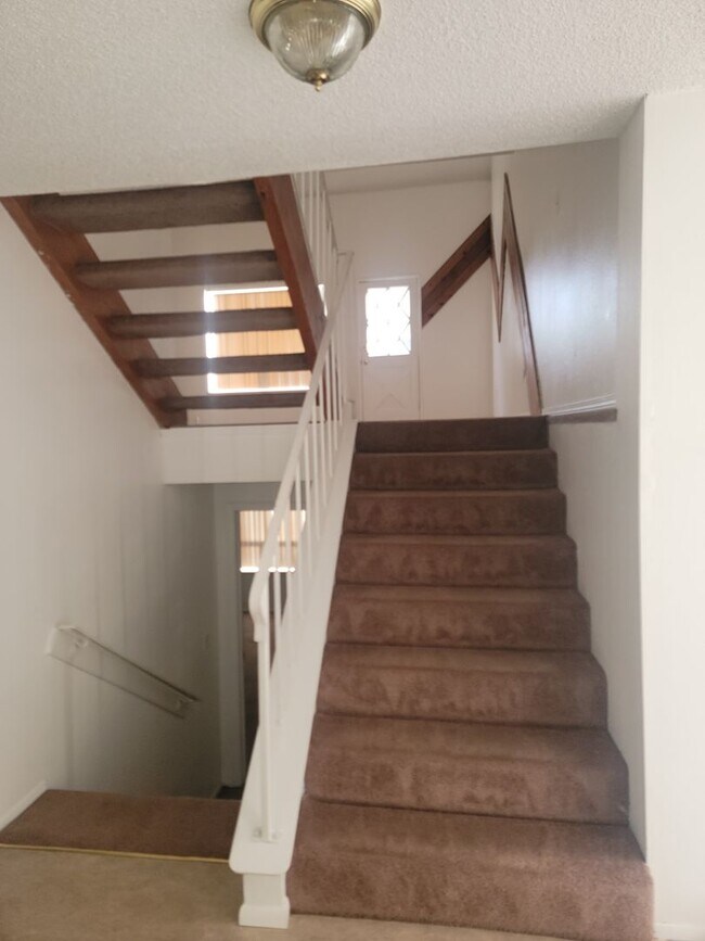 Building Photo - 12121 105th Ave Ct E