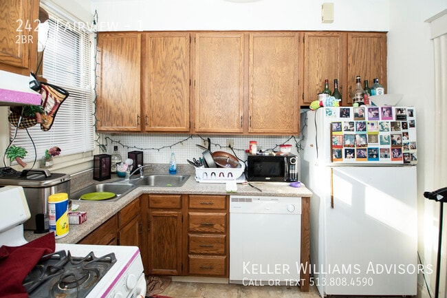 Building Photo - 2426 Fairview-1