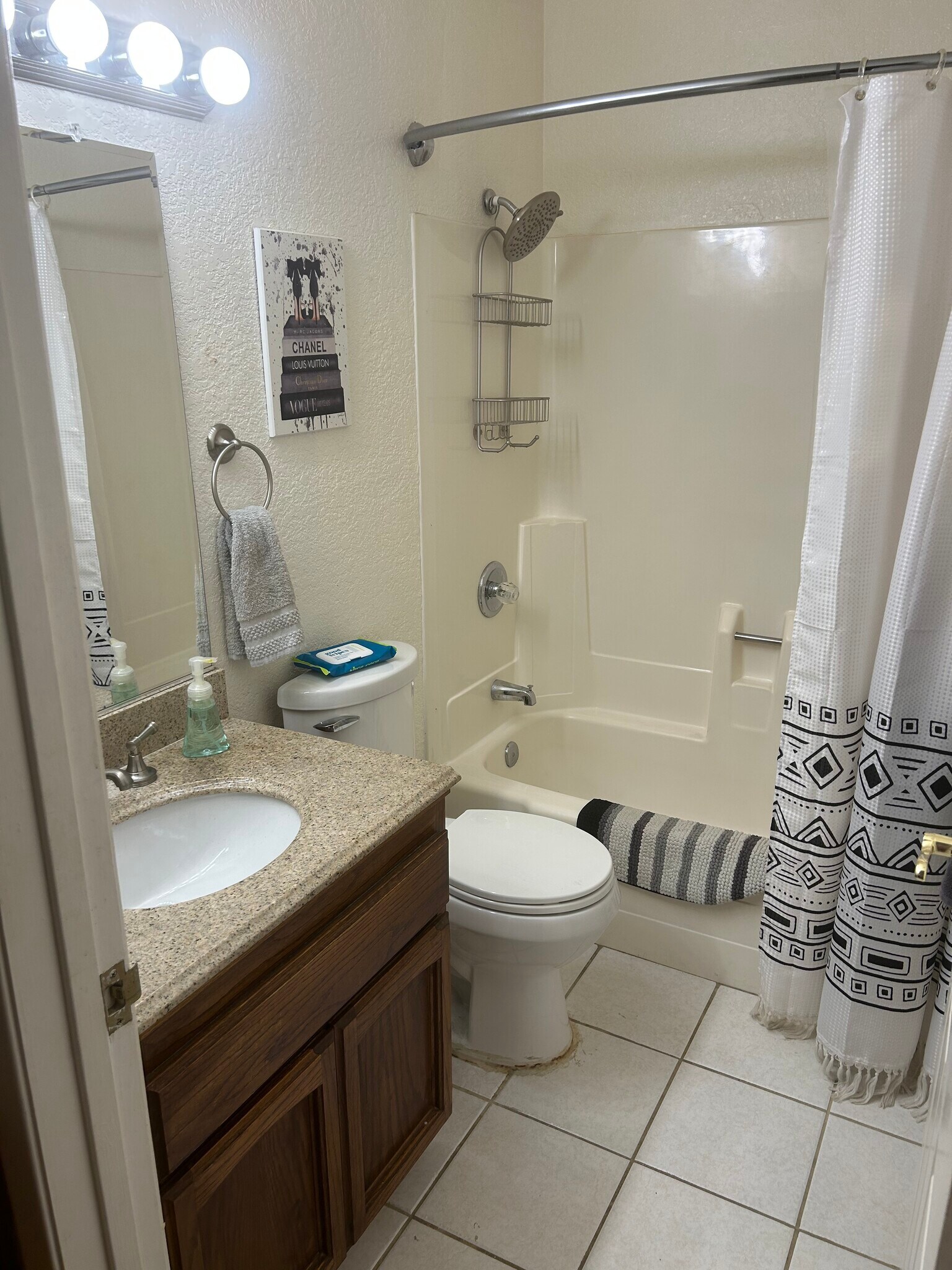 Building Photo - 7417 Auburn Oaks Ct