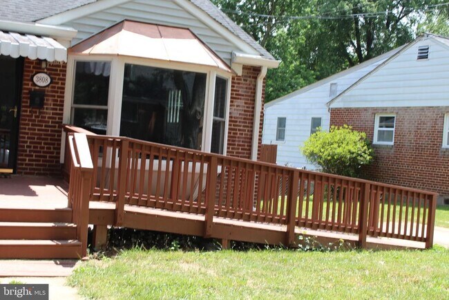 Building Photo - 3808 Delano St