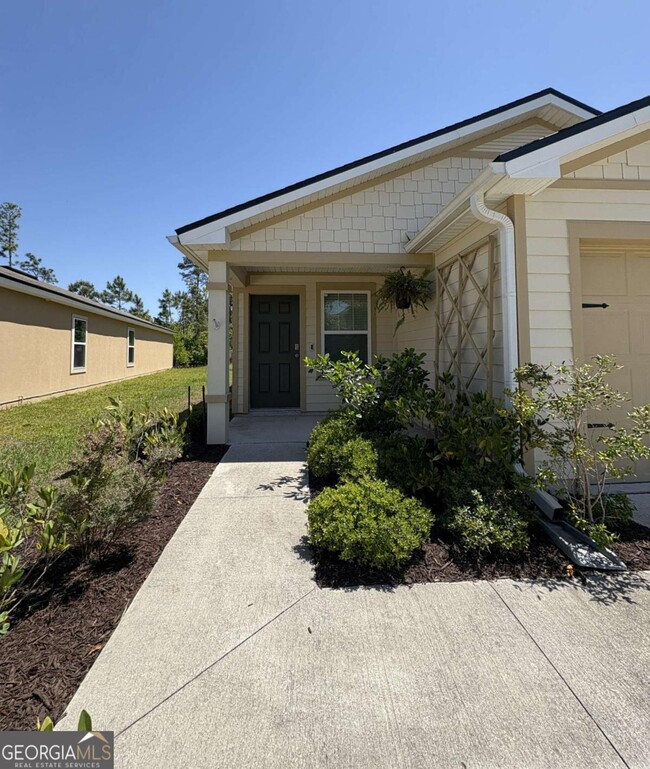 Building Photo - 107 Teakwood Dr