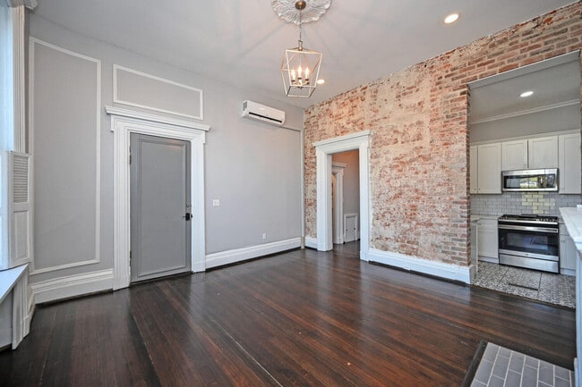 Building Photo - 229 Riverside Dr