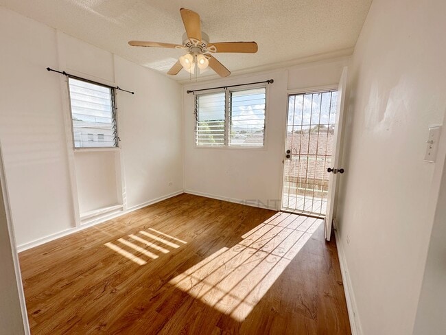 Building Photo - 3340 Campbell Ave