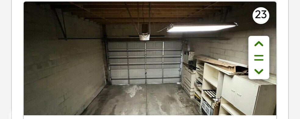 Spacious 2 cars garage - 1814 W Pershing Rd