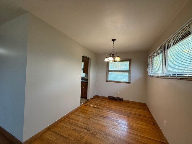 Building Photo - 1428 Keokuk St