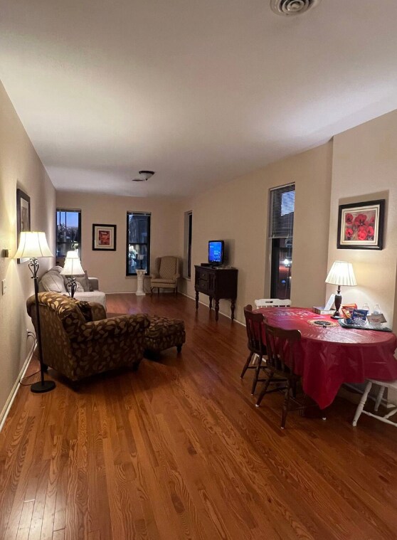 Great views, quality furnishings - 4 Tolan St