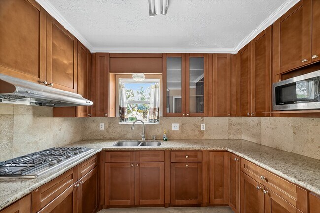 Building Photo - 9123 Langdon Ln