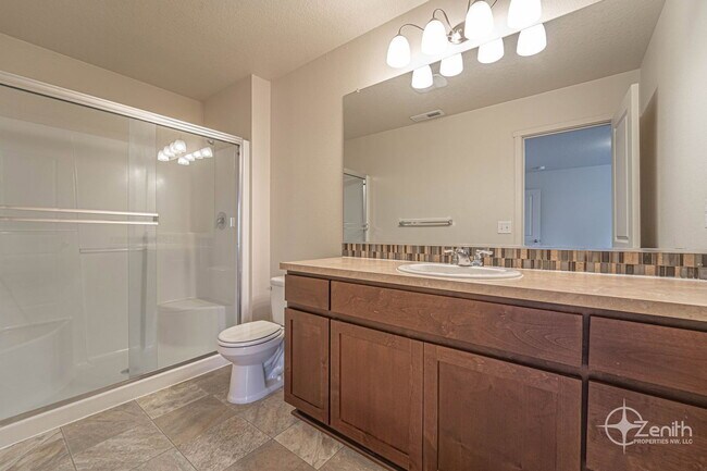 Building Photo - 1400 NE 85th Way