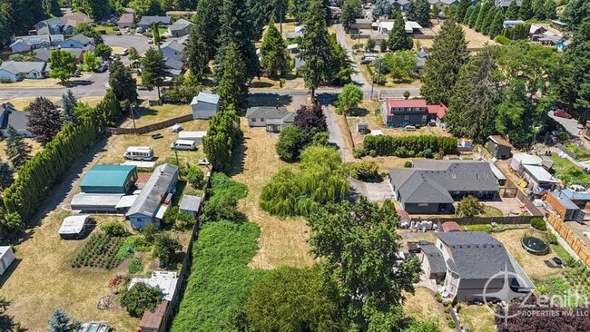 Building Photo - 4207 NE 59th Ave