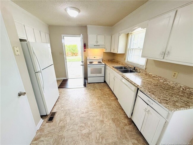 Building Photo - 289 Ramona Dr