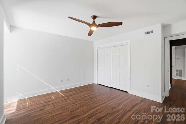 Building Photo - 7160 Winery Ln