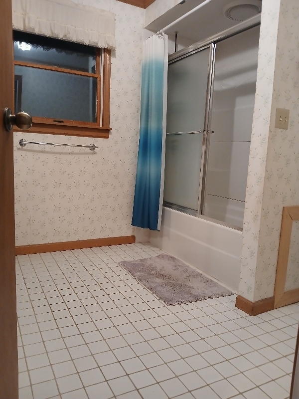 Building Photo - 315 Boyden St