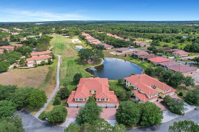 Building Photo - Southern Living At It's Best!!