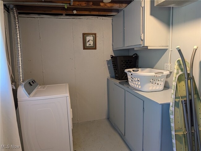 Building Photo - 1494 Hilton Dr
