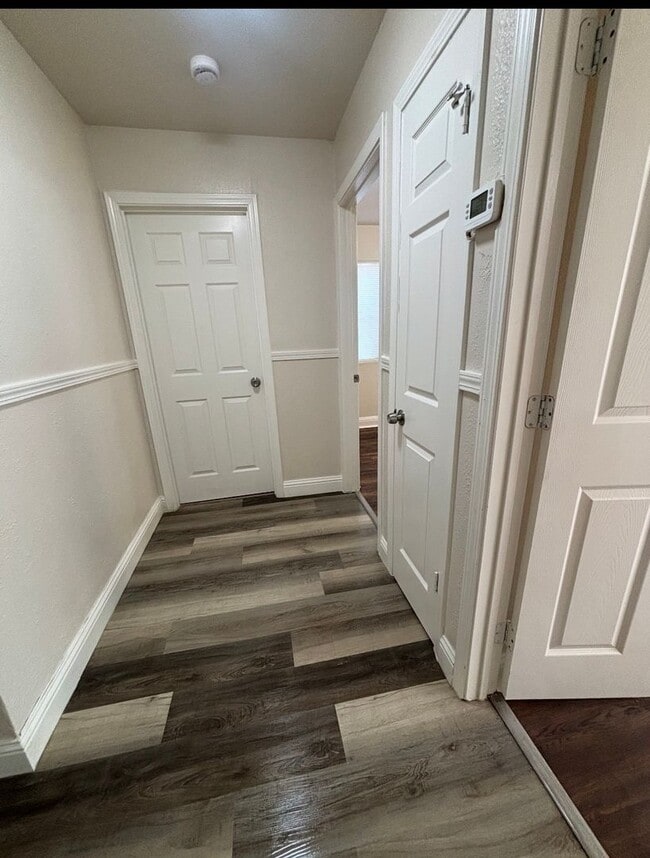 Building Photo - APPLY NOW FOR THIS 3 BEDROOM HOME!!