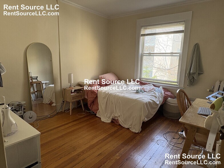 Building Photo - 59 Sacramento St