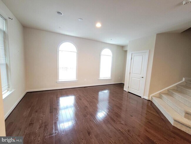 Building Photo - 3605 Katherine Way