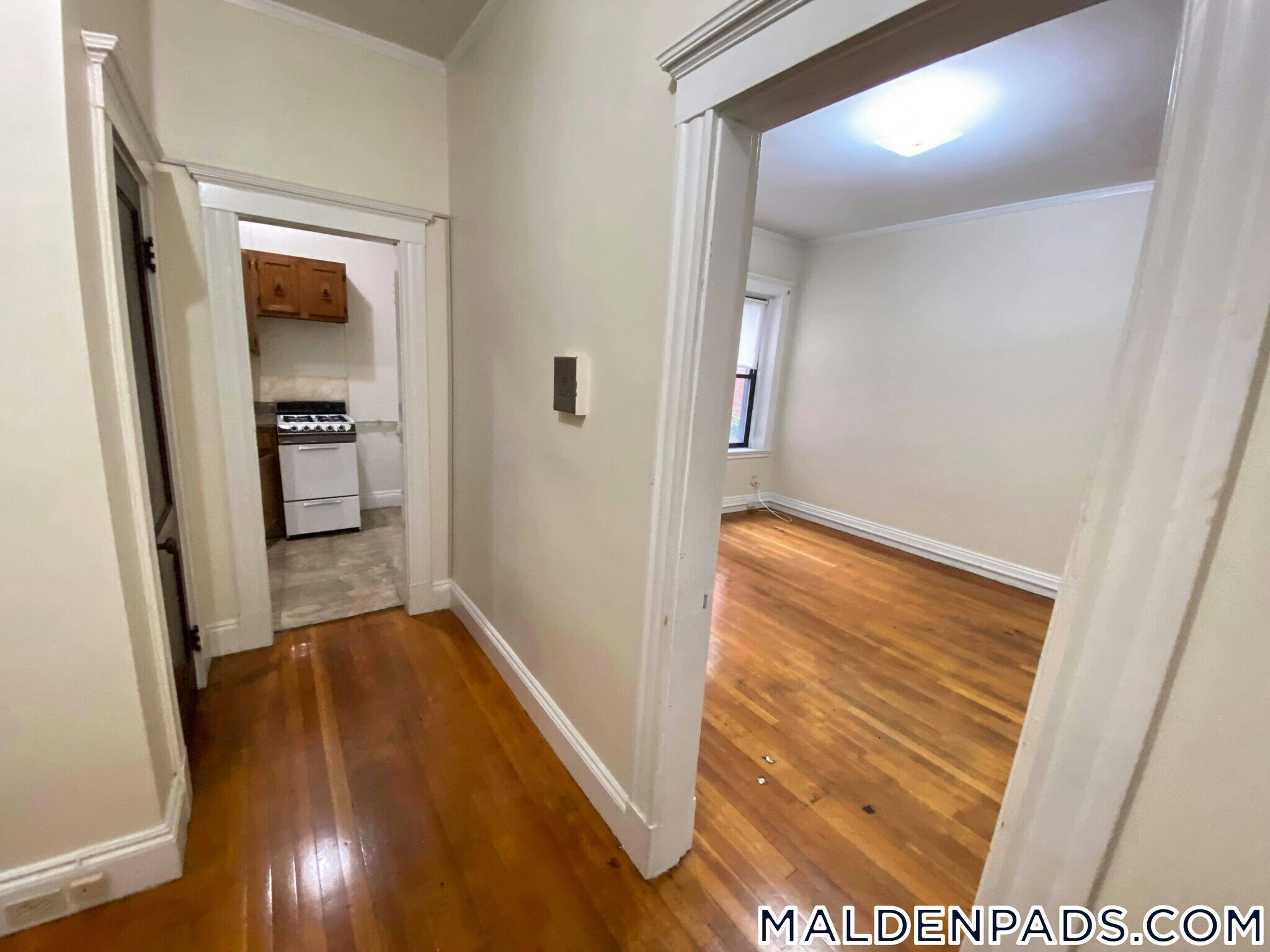 Building Photo - 17-19-19 Washington St S