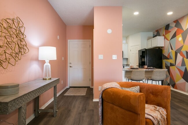 Building Photo - North Valley Townhome