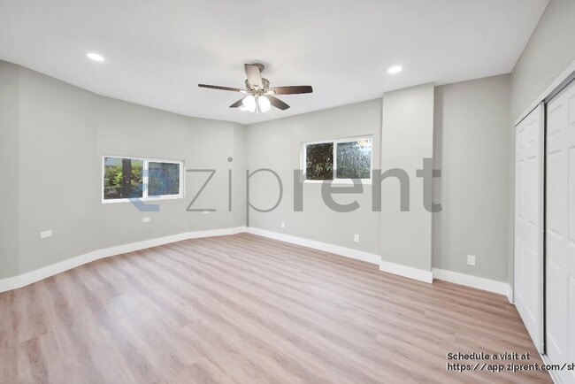 Building Photo - 1617 W 24th St