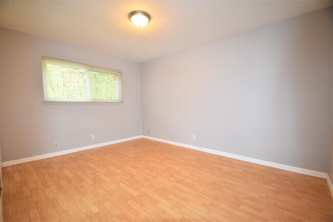 Building Photo - 2070 Sierra Wood Dr