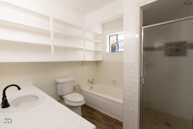 Building Photo - 674 Bell Rd S