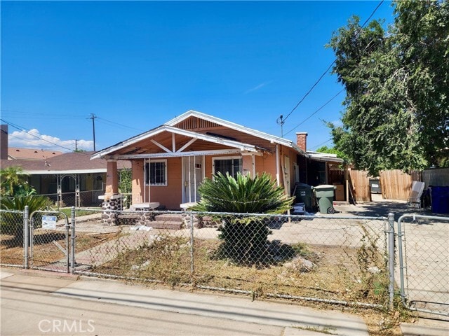 Primary Photo - 224 E Rialto Ave