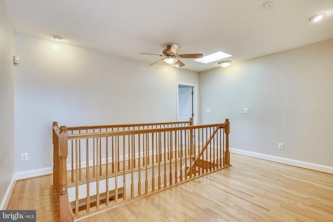 Building Photo - 119 N Peyton St