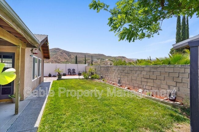 Building Photo - 14628 Daisy Meadow St