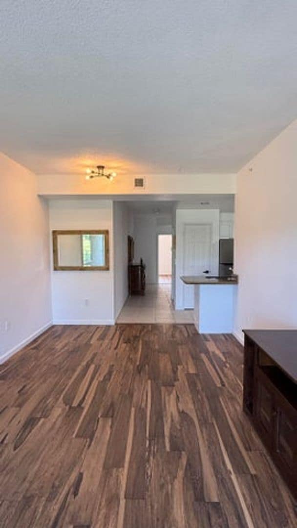 Building Photo - 2080 Greenview Shores Blvd