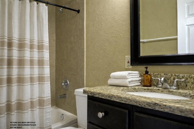 Building Photo - 882 Prim Dr