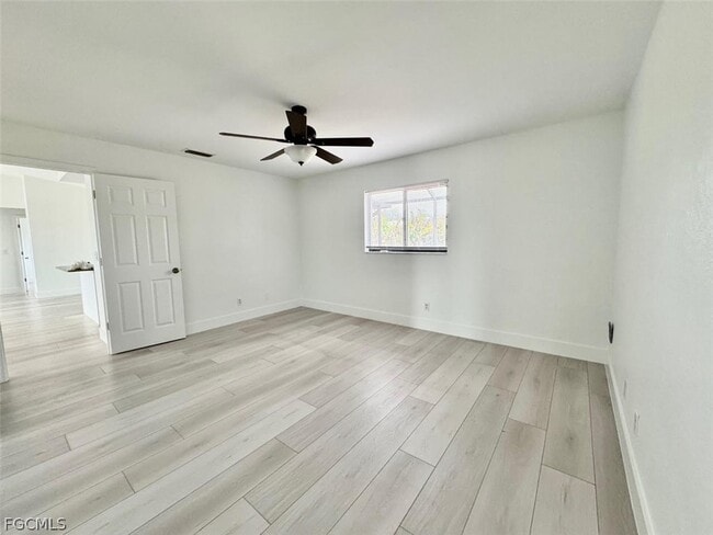 Building Photo - 2013 NE 4th Ter