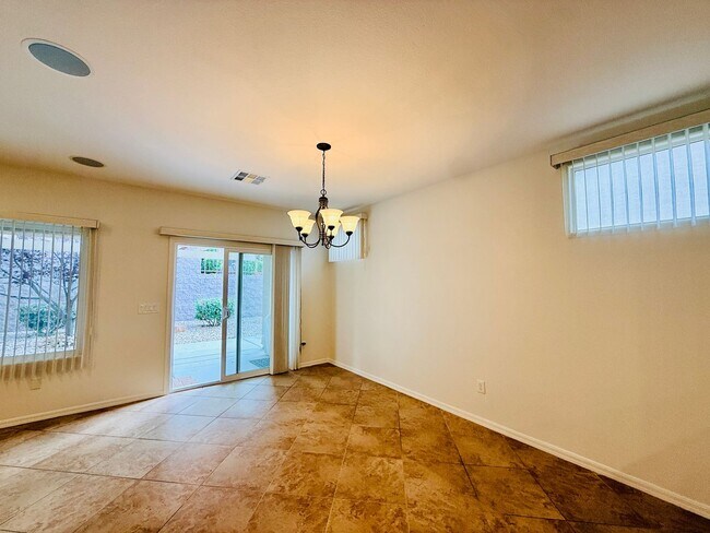 Building Photo - Beautiful Sun City Anthem home-55+ Community Available Now!