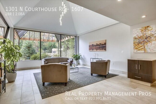 Building Photo - 1301 N Courthouse Rd