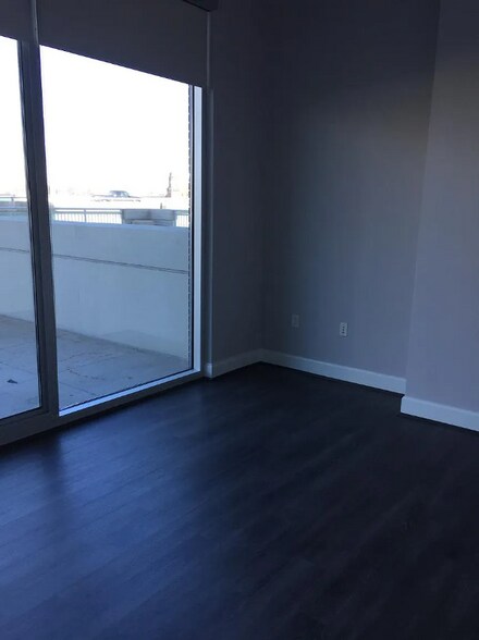 Building Photo - 301 Virginia St