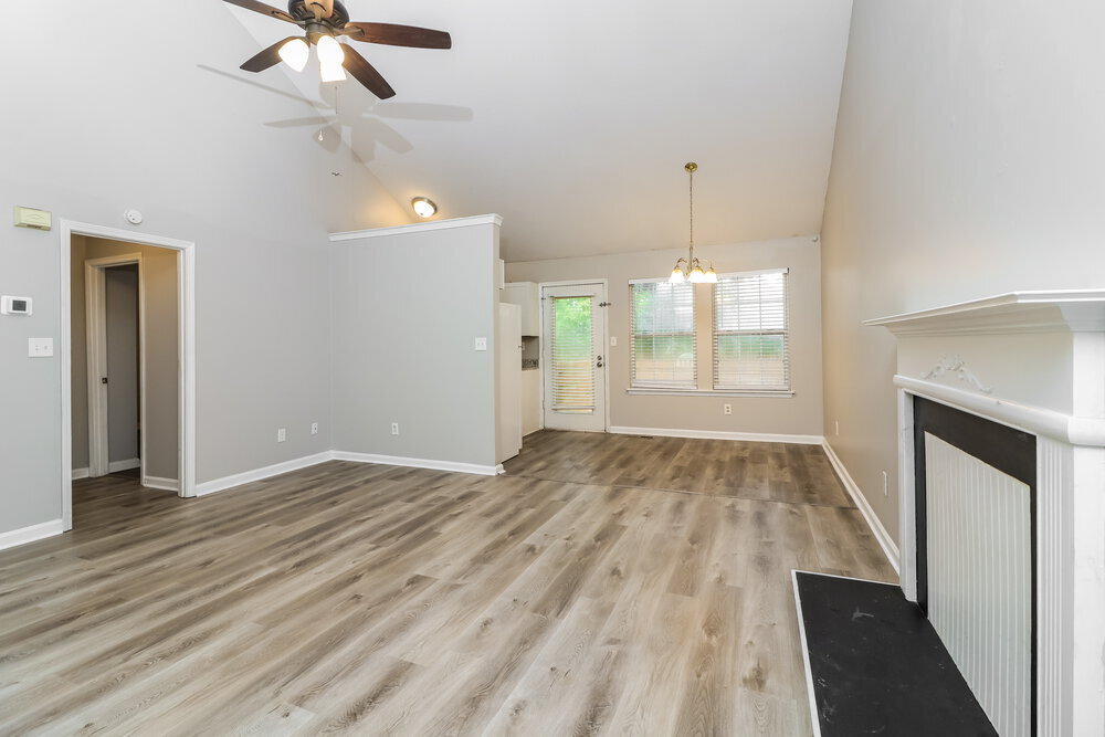 Building Photo - 5328 Brickleberry Way