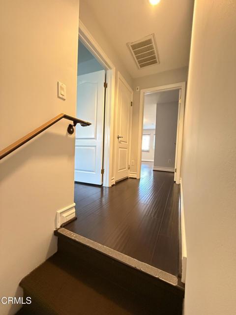 Building Photo - 96 N Craig Ave