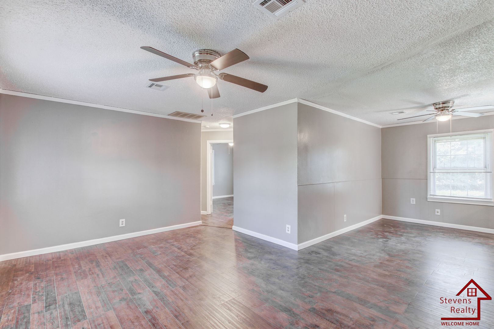 Building Photo - 1806 NW Lincoln Ave