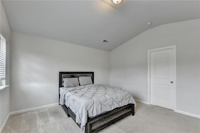 Building Photo - 115 Eleanora Pk