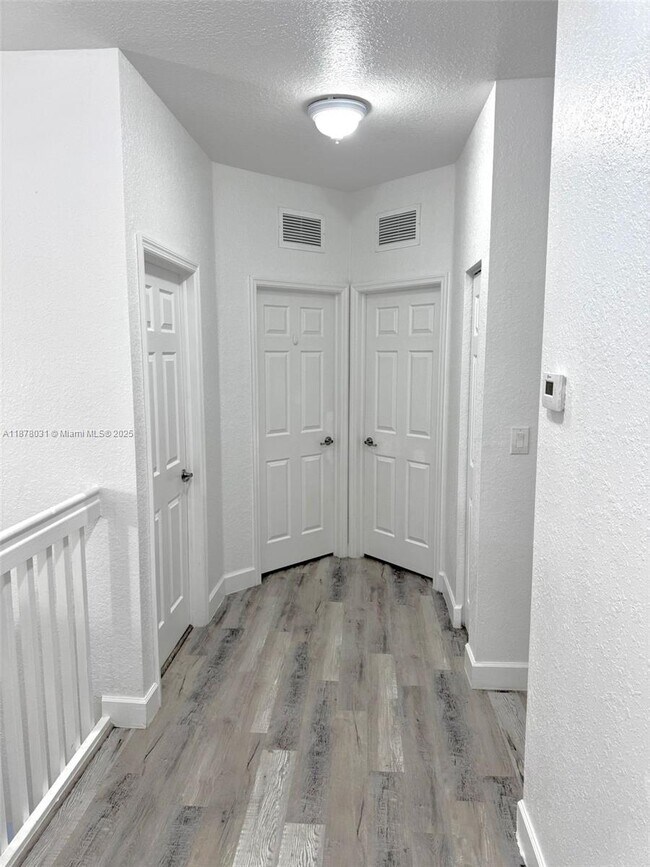 Building Photo - 4260 SW 164th Ct