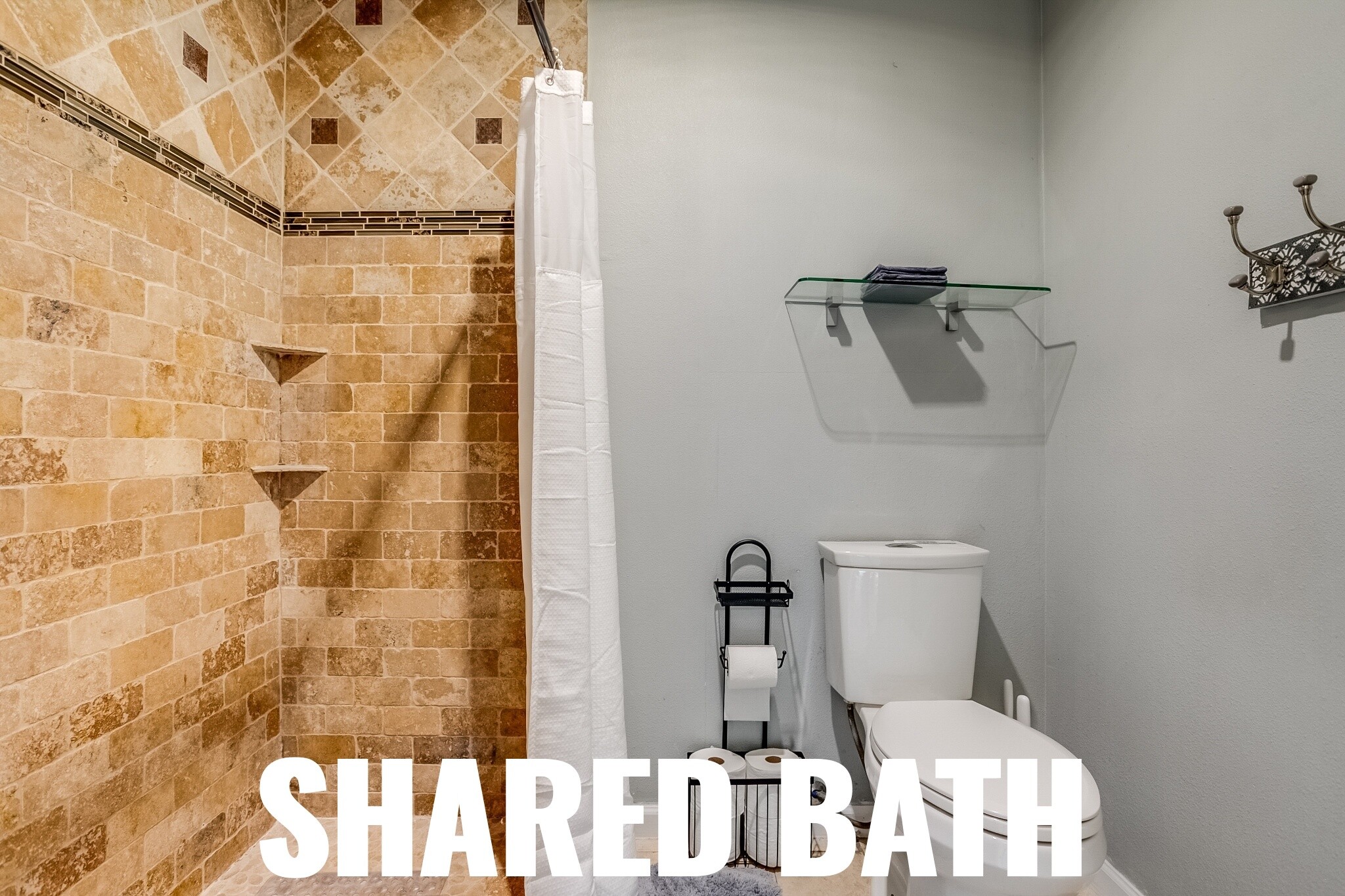 Building Photo - 2137 S Vallejo St