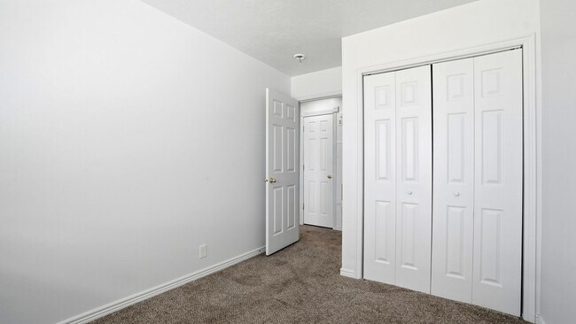 Building Photo - 8061 W Copperfield Pl