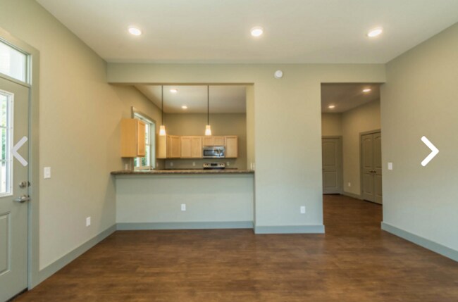 Building Photo - 1307 N Washington St